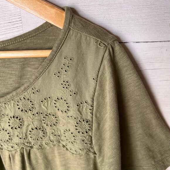Talbots Top Womens Size 1X Sage Green Eyelet Trim Tee Floral Plus Size Cotton - Picture 8 of 15